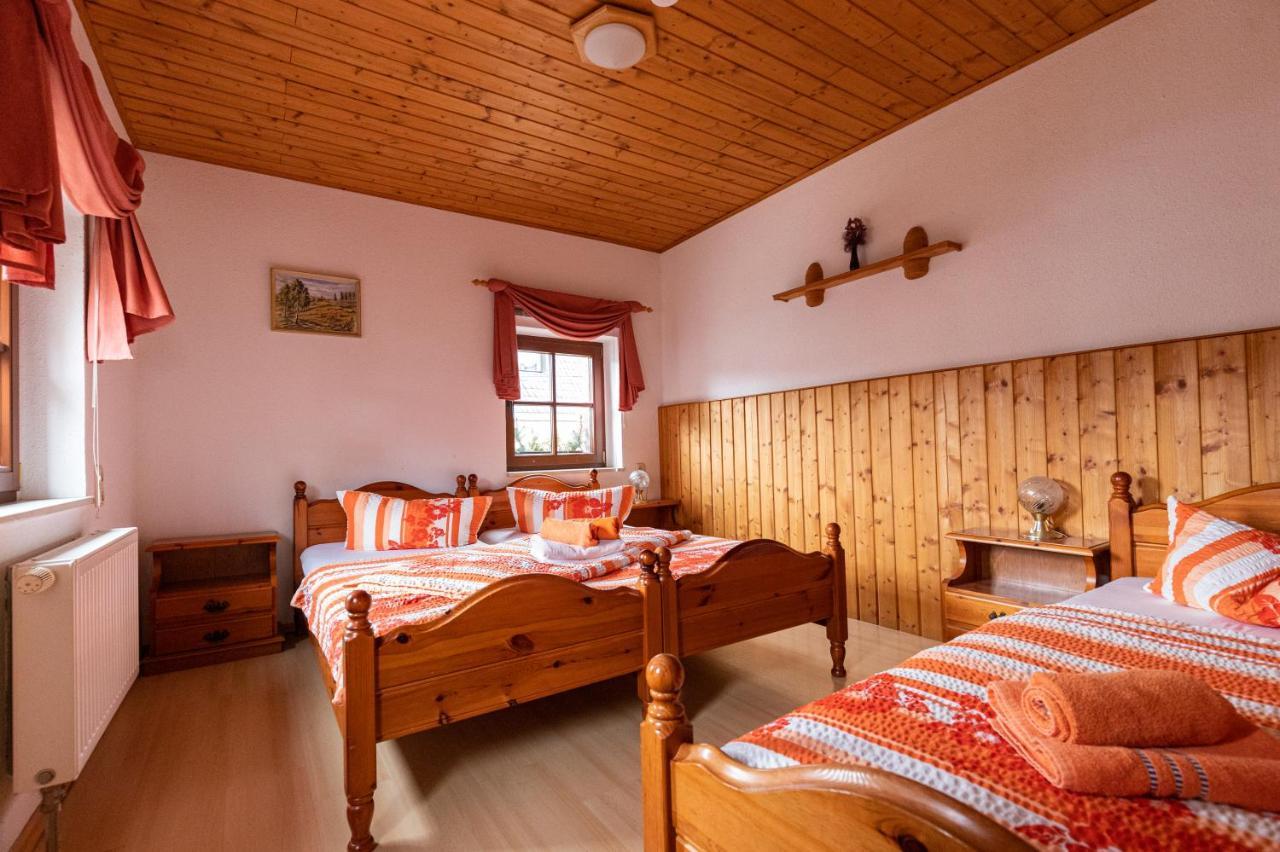 Pension Und Gaststaette Zur Knappenschaenke Thermalbad Wiesenbad Exteriér fotografie