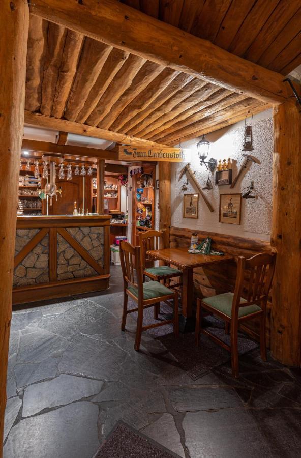 Pension Und Gaststaette Zur Knappenschaenke Thermalbad Wiesenbad Exteriér fotografie