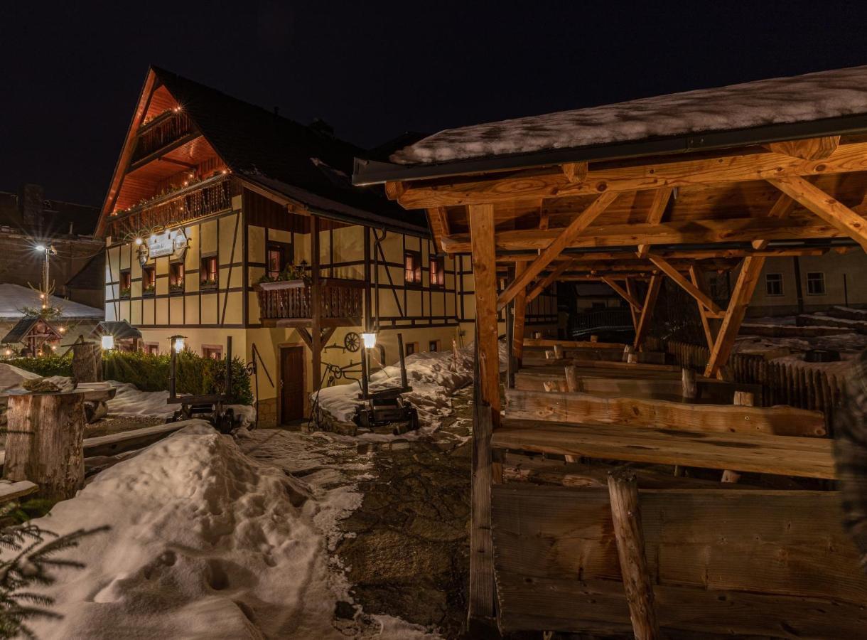 Pension Und Gaststaette Zur Knappenschaenke Thermalbad Wiesenbad Exteriér fotografie